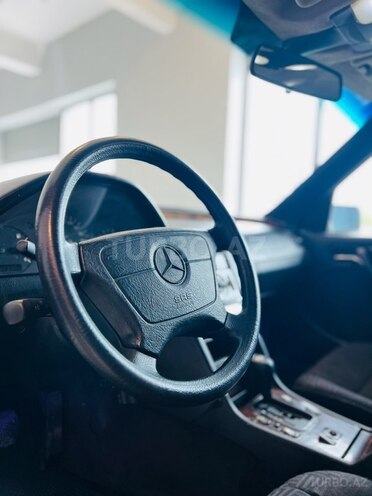 Mercedes C 200 1997, 296,734 km - 2.0 л - Bakı