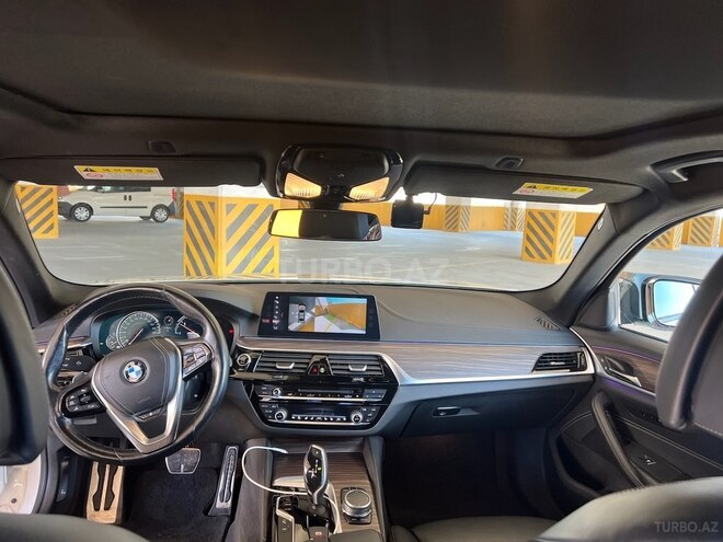 BMW 520-8