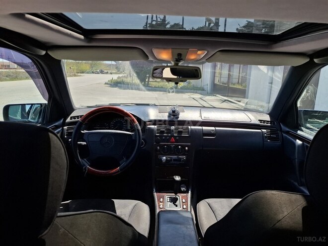 Mercedes E 230 1997, 384,000 km - 2.3 l - Bakı