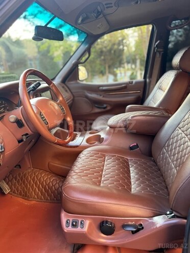 Lincoln Navigator 1998, 149,650 km - 5.4 l - Sumqayıt