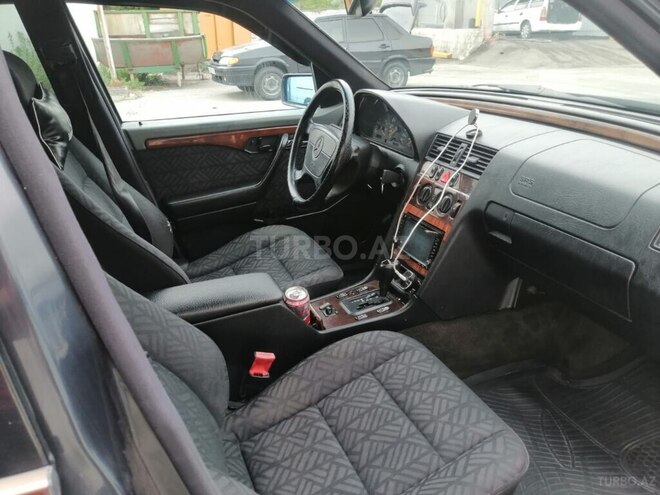 Mercedes C 250 d 1998, 301,500 km - 2.5 l - Şəki
