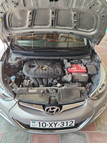Hyundai Elantra 2015, 120,000 km - 1.8 l - Ağcabədi