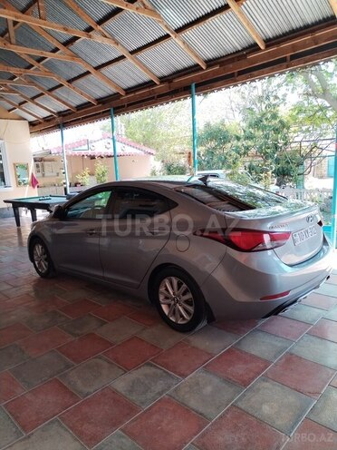 Hyundai Elantra 2015, 120,000 km - 1.8 l - Ağcabədi