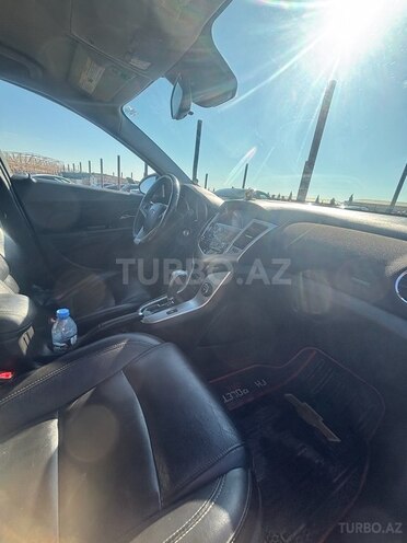Chevrolet Cruze 2015, 202,450 km - 1.4 л - Tovuz