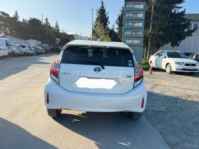 Toyota Aqua 2017, 124,000 km - 1.5 l - Bakı
