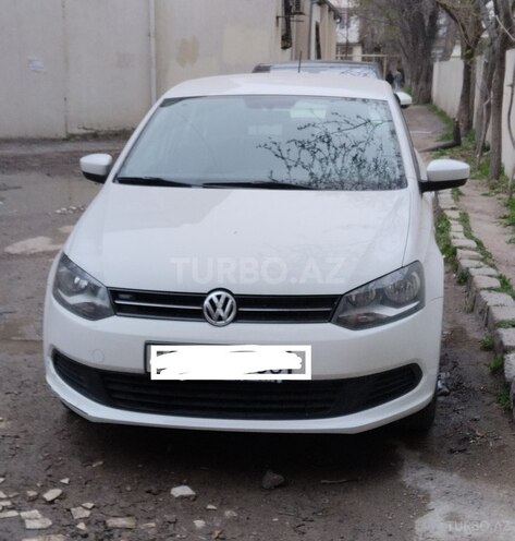 Volkswagen Polo 2013, 137,000 km - 1.6 l - Bakı