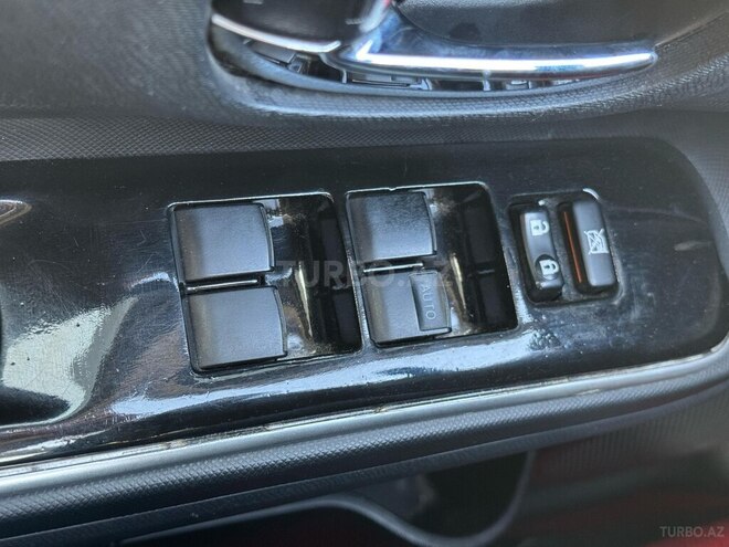 Toyota Aqua 2017, 124,000 km - 1.5 l - Bakı