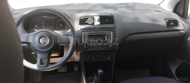 Volkswagen Polo 2013, 137,000 km - 1.6 l - Bakı