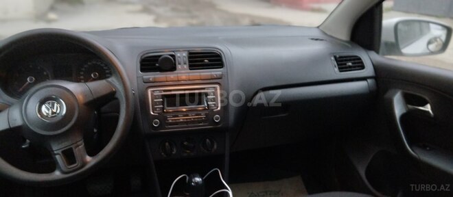 Volkswagen Polo 2013, 137,000 km - 1.6 l - Bakı