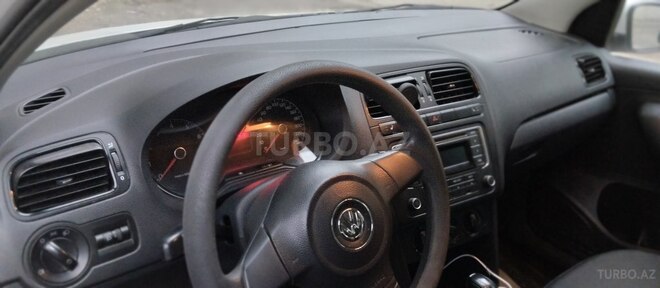 Volkswagen Polo 2013, 137,000 km - 1.6 l - Bakı