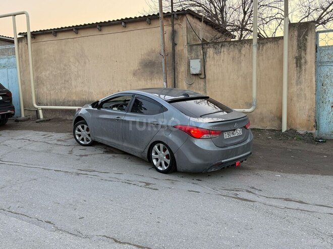Hyundai Elantra 2011, 320,000 km - 1.6 l - Bakı