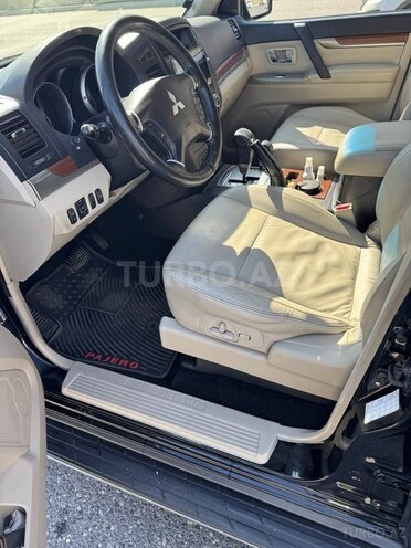 Mitsubishi Pajero 2007, 172,000 km - 3.0 l - Bakı