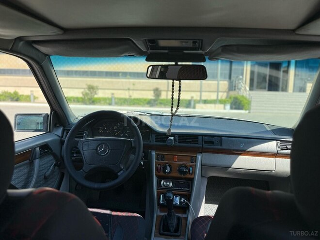 Mercedes E 200 d 1992, 340,000 km - 2.0 л - Bakı