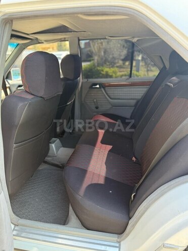 Mercedes E 200 d 1992, 340,000 km - 2.0 л - Bakı