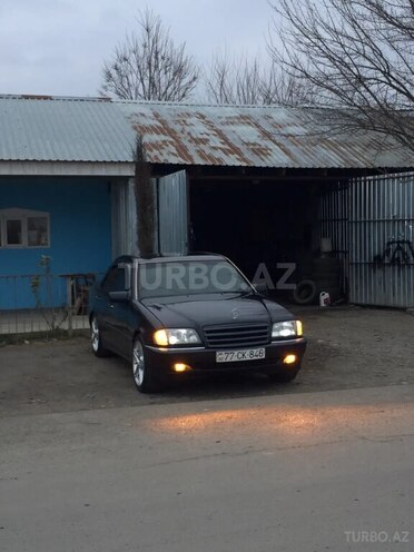 Mercedes C 200 1995, 99,000 km - 2.0 l - Zaqatala