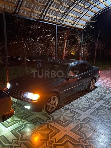 Mercedes C 200 1995, 99,000 km - 2.0 l - Zaqatala
