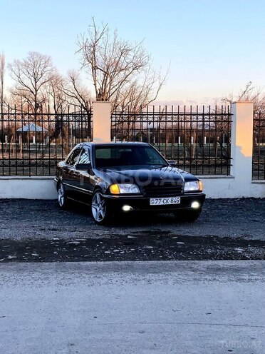 Mercedes C 200 1995, 99,000 km - 2.0 l - Zaqatala