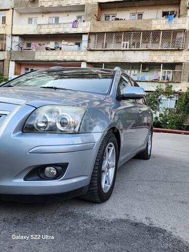 Toyota Avensis 2008, 180,000 km - 2.0 л - Bakı