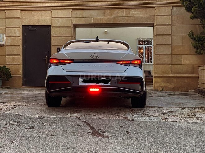 Hyundai Elantra 2024, 21,000 km - 1.6 л - Bakı