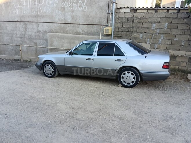 Mercedes E 220 1994, 500,000 km - 2.2 l - Bakı