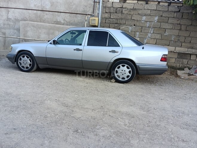 Mercedes E 220 1994, 500,000 km - 2.2 l - Bakı