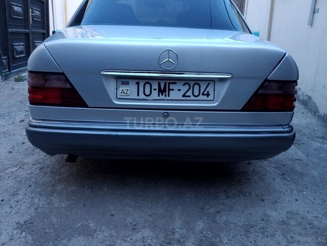 Mercedes E 220 1994, 500,000 km - 2.2 l - Bakı