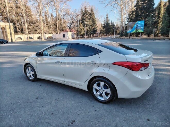 Hyundai Elantra 2011, 290,000 km - 1.8 l - Mingəçevir