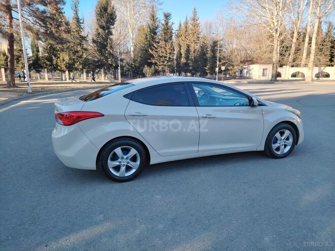 Hyundai Elantra 2011, 290,000 km - 1.8 l - Mingəçevir