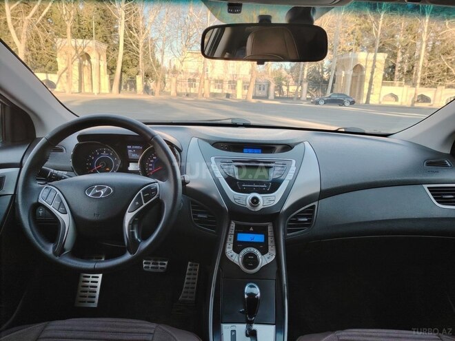 Hyundai Elantra 2011, 290,000 km - 1.8 l - Mingəçevir