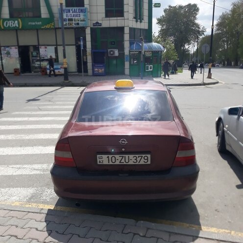 Opel Vectra 1996, 357,000 km - 2.0 l - Qəbələ