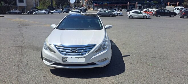 Hyundai Sonata-1