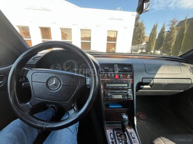 Mercedes C 180 1999, 199,000 km - 1.8 l - Bakı