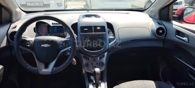 Chevrolet Aveo-5