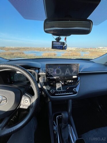 Toyota Corolla Cross 2024, 30,000 km - 2.0 l - Bakı