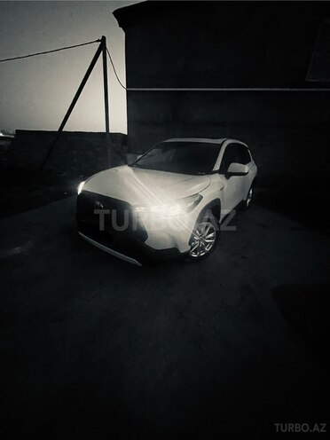 Toyota Corolla Cross 2024, 30,000 km - 2.0 l - Bakı