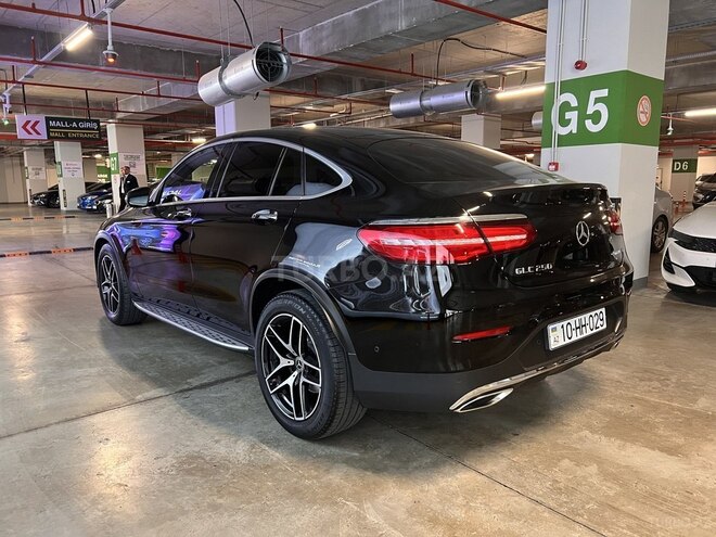 Mercedes  2018, 61,000 km - 2.0 l - Bakı