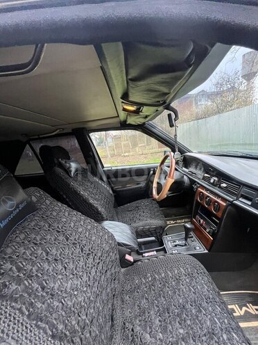 Mercedes 190 1991, 404,000 km - 2.0 l - Cəlilabad