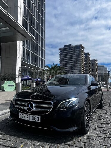 Mercedes E 220 d 2017, 185,704 km - 2.0 l - Bakı