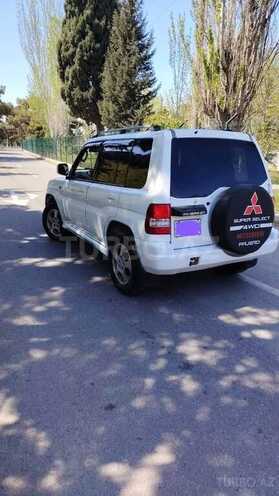 Mitsubishi Pajero io 1999, 121,000 km - 2.0 l - Bakı