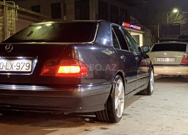 Mercedes E 240 2000, 350,000 km - 2.4 l - Bakı