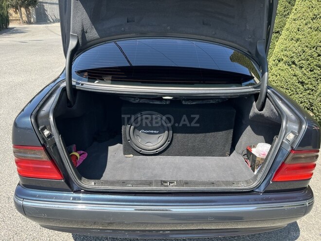 Mercedes E 240 2000, 350,000 km - 2.4 l - Bakı
