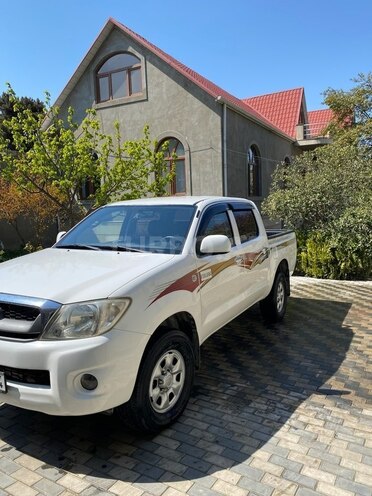Toyota Hilux 2011, 454,768 km - 2.5 l - Bakı