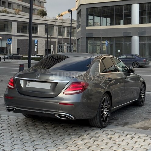 Mercedes E 220 d 2016, 145,000 km - 2.0 l - Bakı