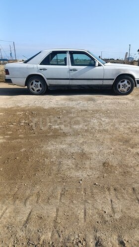 Mercedes E 230 1990, 350,000 km - 2.3 l - Bakı