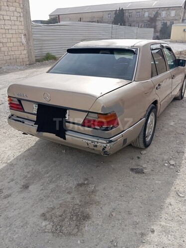Mercedes E 220 1992, 500,000 km - 2.2 l - Bakı