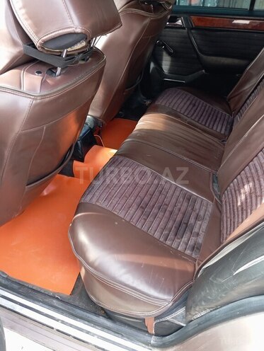 Mercedes E 220 1992, 500,000 km - 2.2 l - Bakı