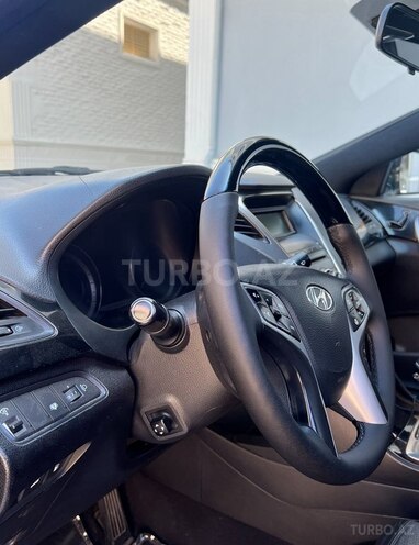 Hyundai Grandeur-10