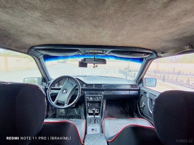 Mercedes E 250 1993, 350,000 km - 2.5 l - Naxçıvan