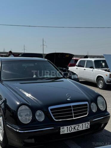 Mercedes E 200 2000, 300,000 km - 2.0 л - Bakı