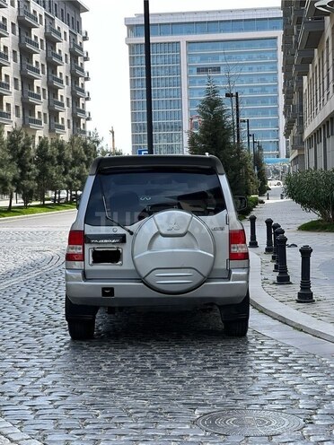 Mitsubishi Pajero io 1999, 232,207 km - 1.8 л - Bakı